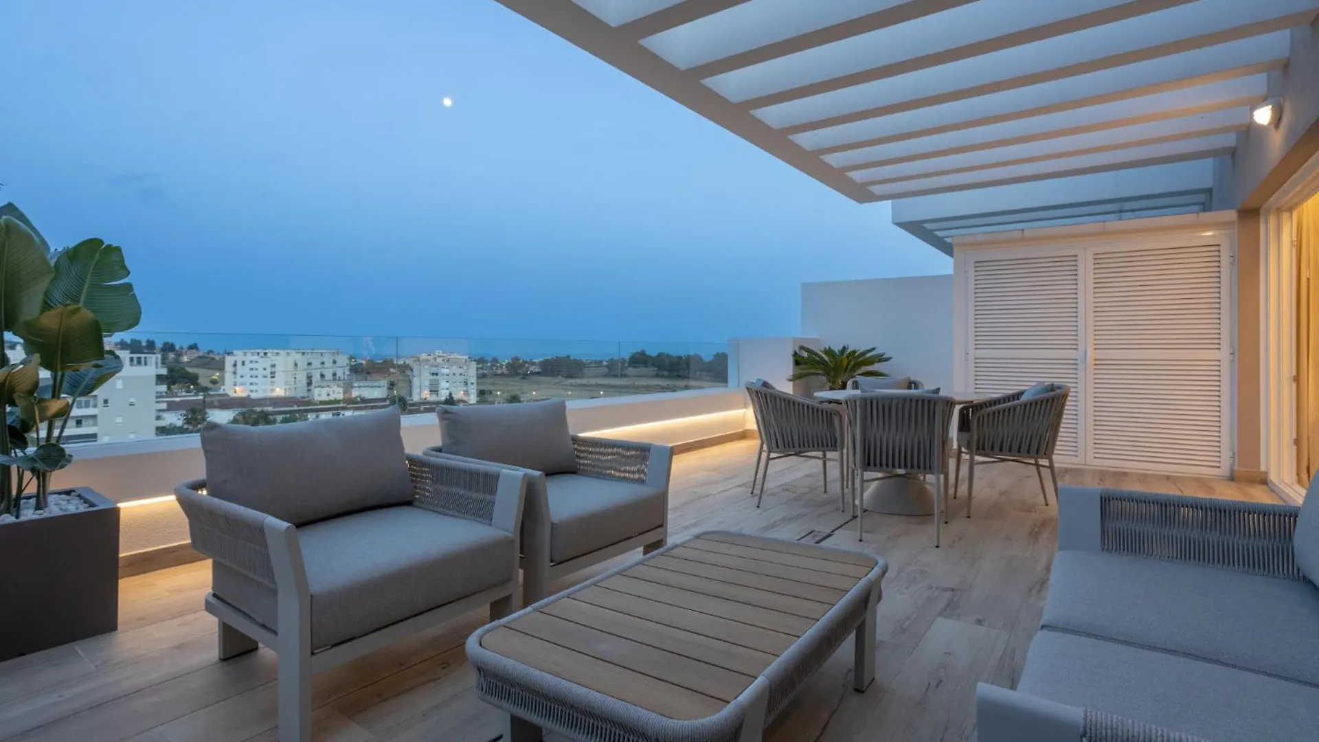 Mtr Marbella Temporary Rent Apto 2 Dormitorios Zona Chill Out Y Gym Apartament