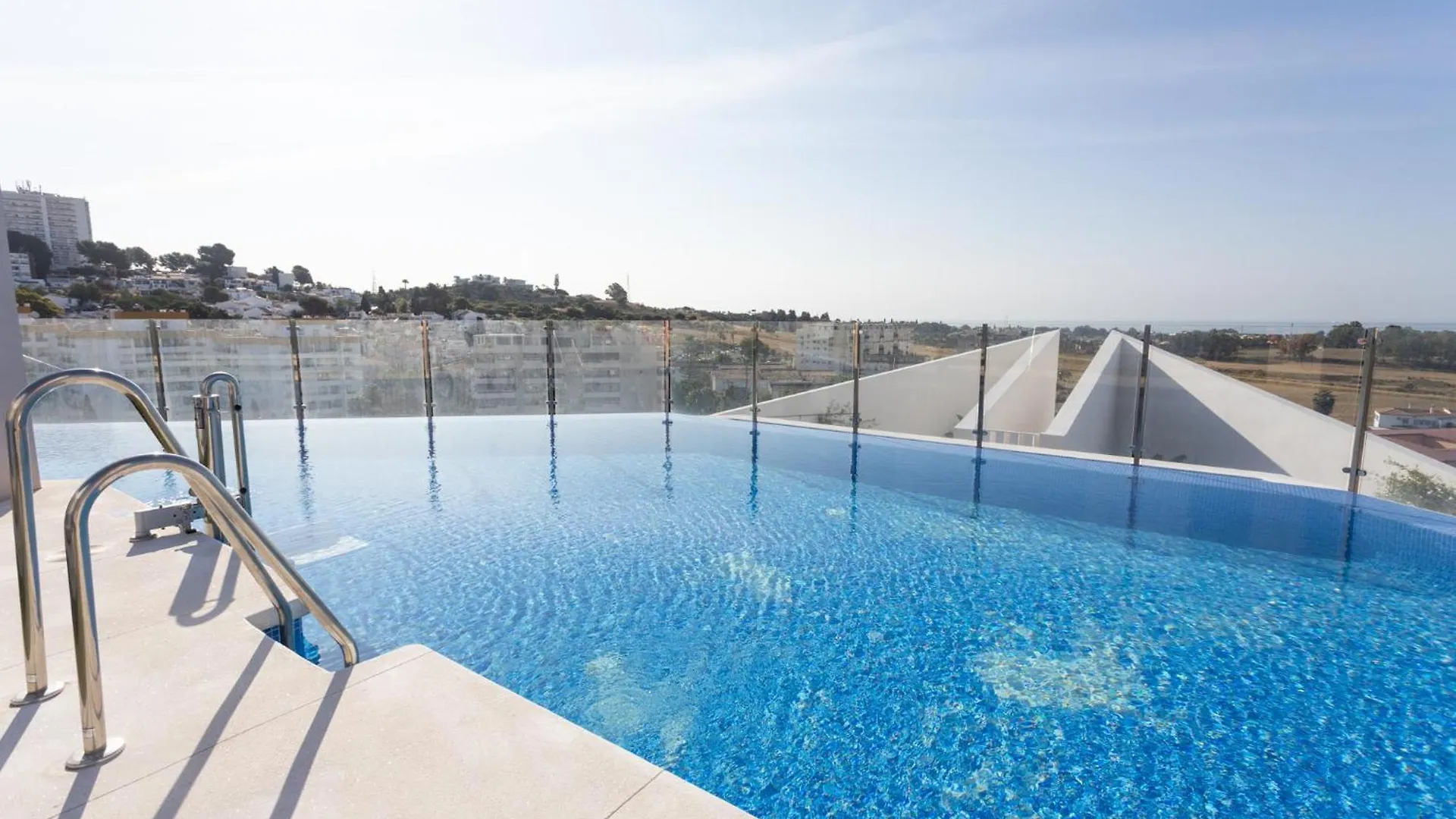 Mtr Marbella Temporary Rent Apto 2 Dormitorios Zona Chill Out Y Gym Hiszpania