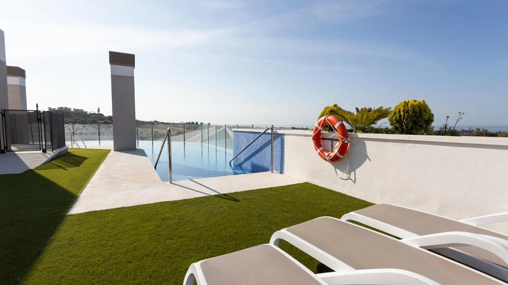 Mtr Marbella Temporary Rent Apto 2 Dormitorios Zona Chill Out Y Gym 0*,  Hiszpania