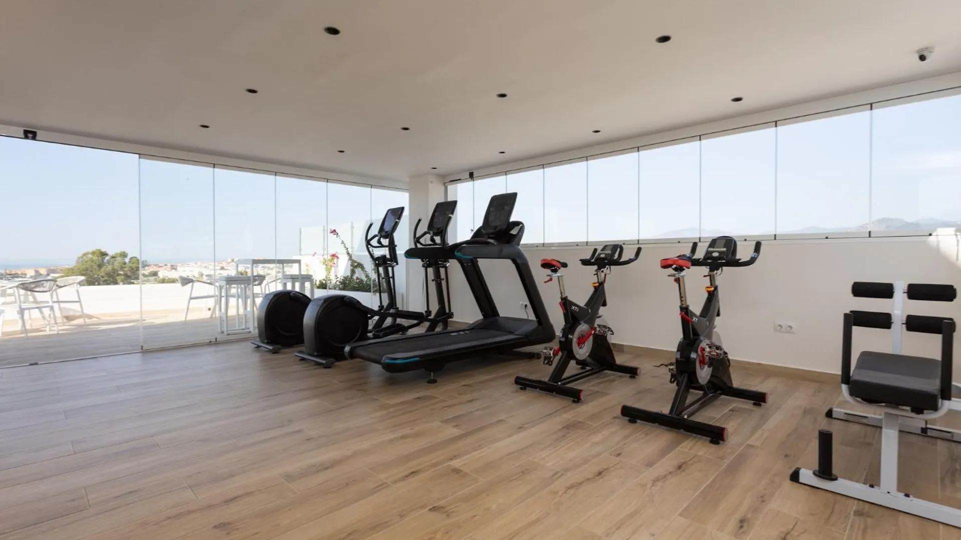 Mtr Marbella Temporary Rent Apto 2 Dormitorios Zona Chill Out Y Gym